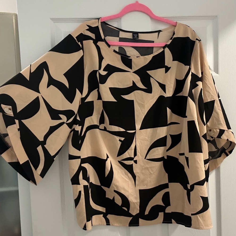 SHEIN Black and Tan Blouse (Size 4XL)